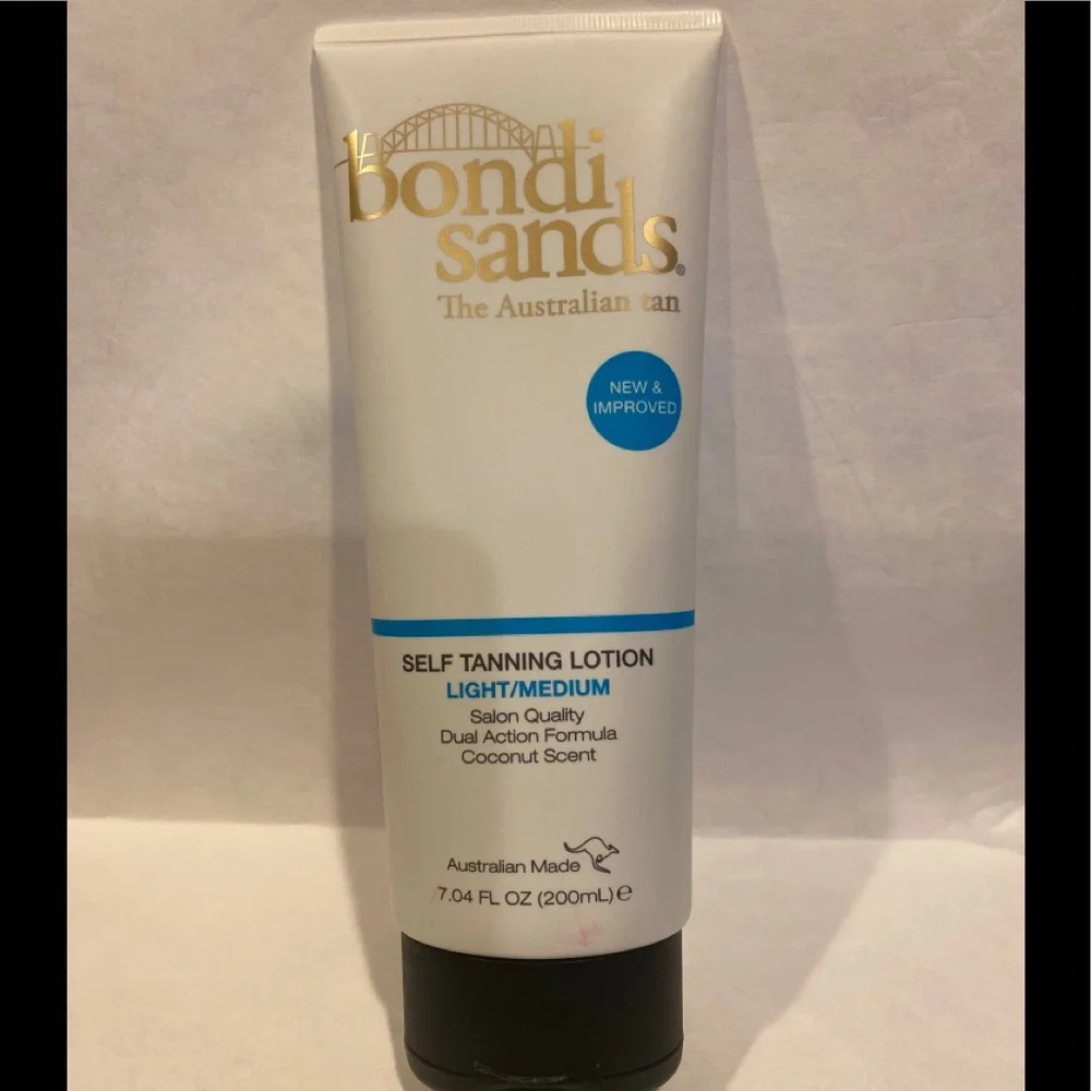 BONDI SANDS Self Tanning Lotion Size 7.0 oz Sealed Light/Medium